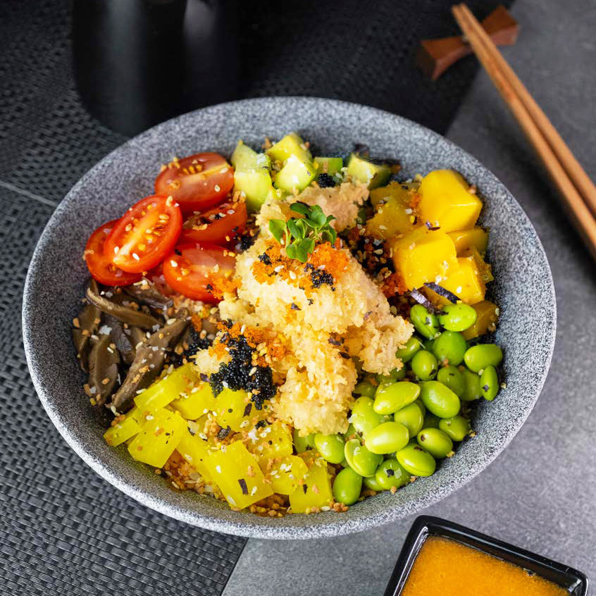 Poke bowl with shrimp and Asian vegetables JS
